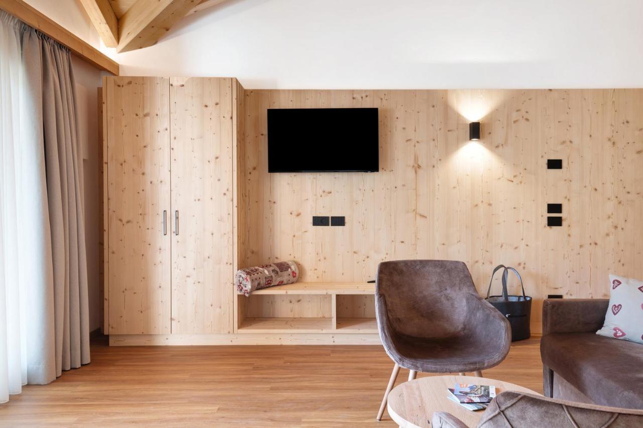 Les Ciases Chalets Dolomites Apt 5 San Vigilio Extérieur photo